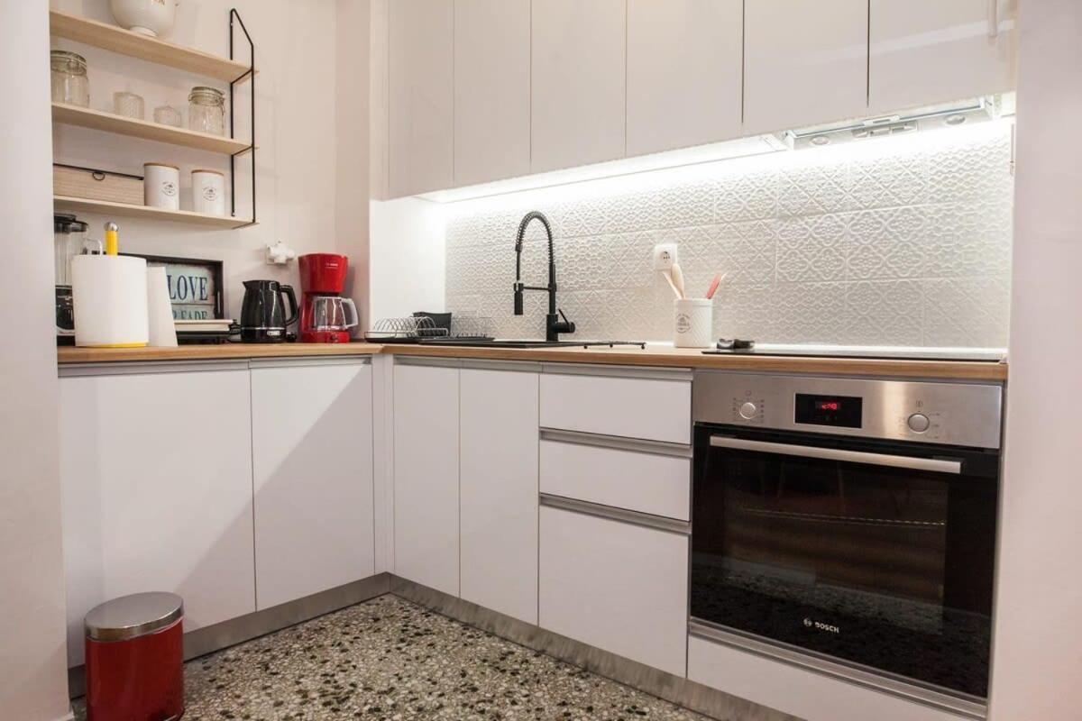 Contemporary Stylish Apartment Located Near Metaxourgeio Area Atény Exteriér fotografie